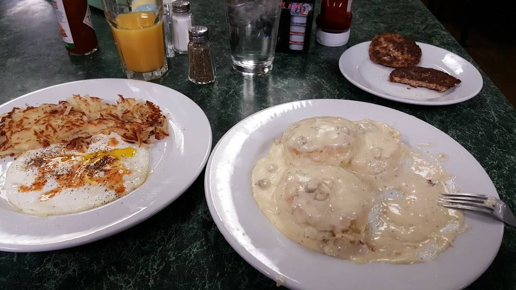 Roberts Restaurant | restaurant | 145 N Wright Brothers Dr, Salt Lake City, UT 84116, USA | 8013643663 OR +1 801-364-3663