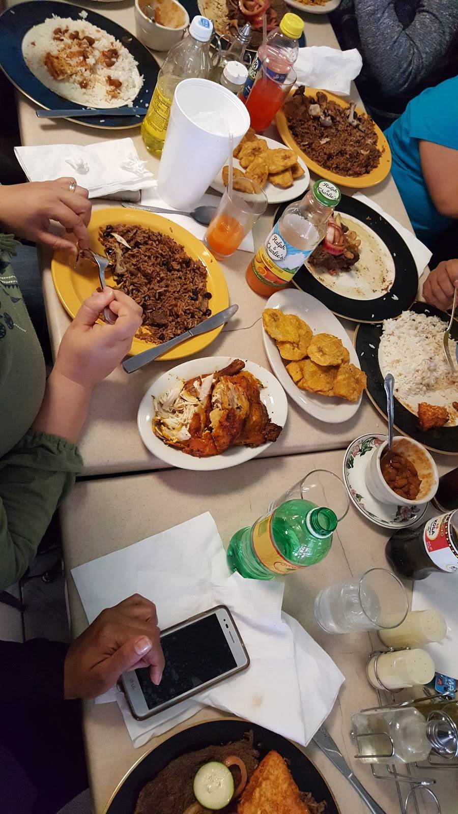 El Ensueno | restaurant | 235 E 16th St, Paterson, NJ 07524, USA | 9732785528 OR +1 973-278-5528