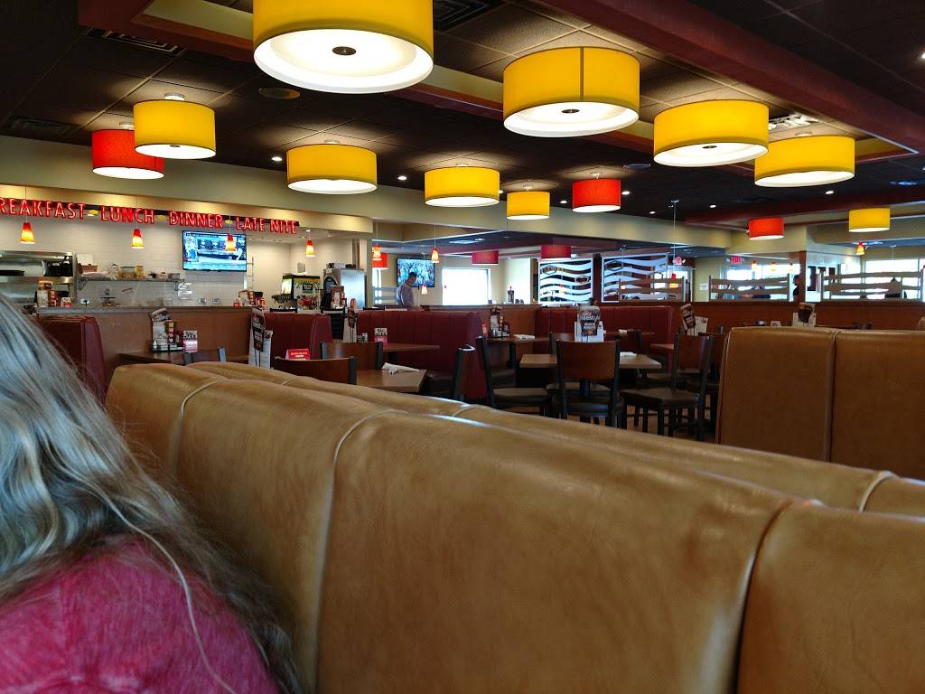 Dennys | restaurant | 878 Munson Ave, Traverse City, MI 49686, USA | 2314213801 OR +1 231-421-3801