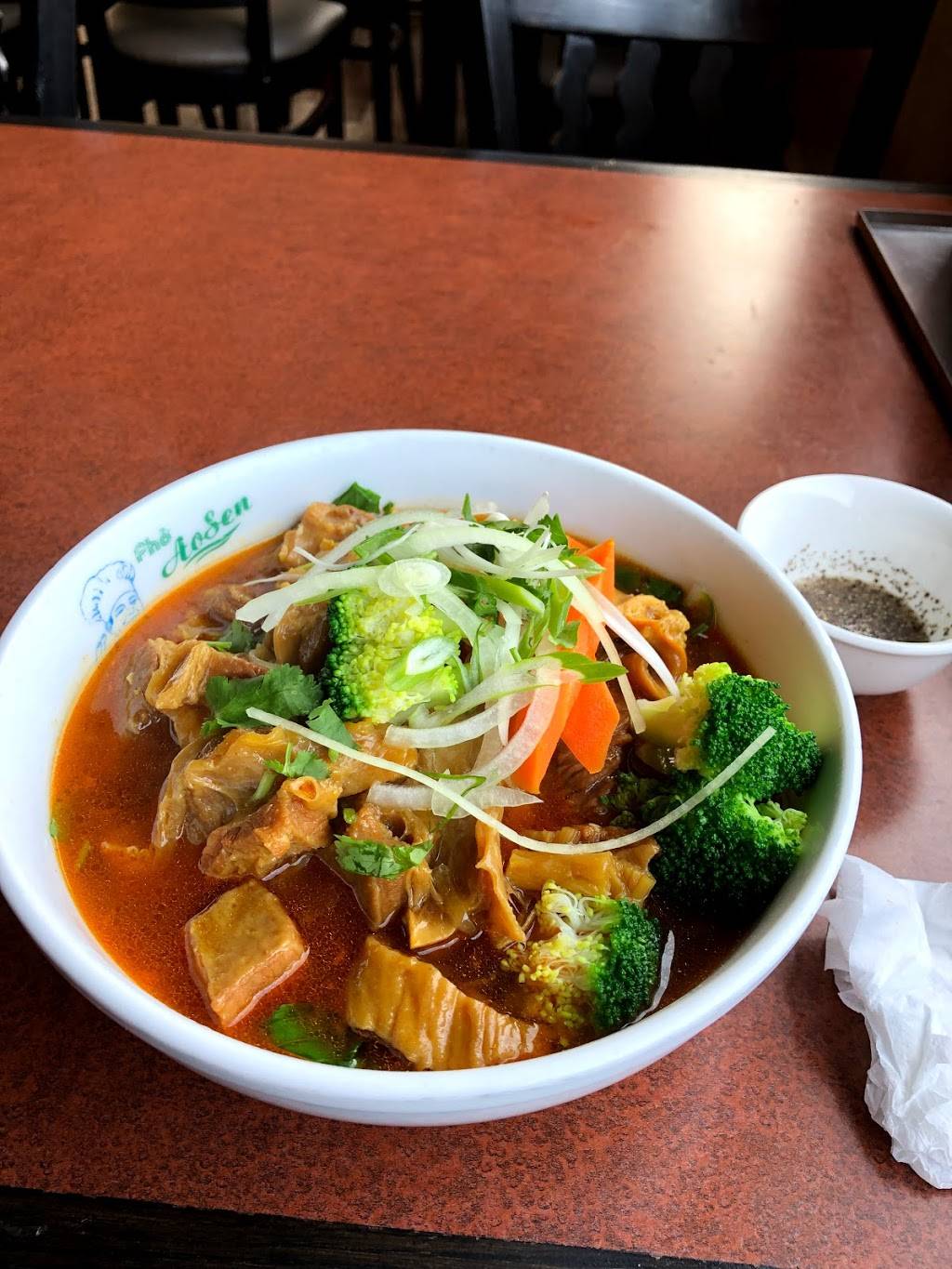 Phở Ao Sen | restaurant | 665 San Pablo Ave, Albany, CA 94706, USA | 5106795000 OR +1 510-679-5000