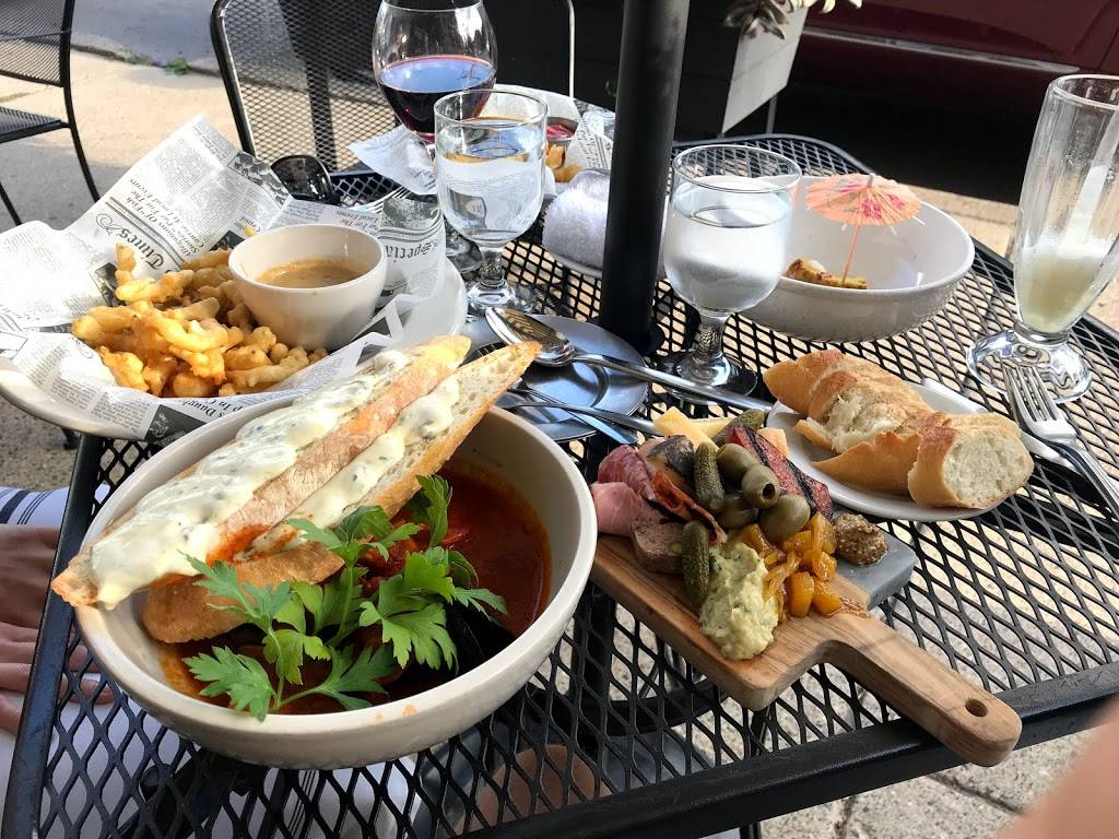 Erté & The Peacock Lounge | restaurant | 323 13th Ave NE, Minneapolis, MN 55413, USA | 6126234211 OR +1 612-623-4211