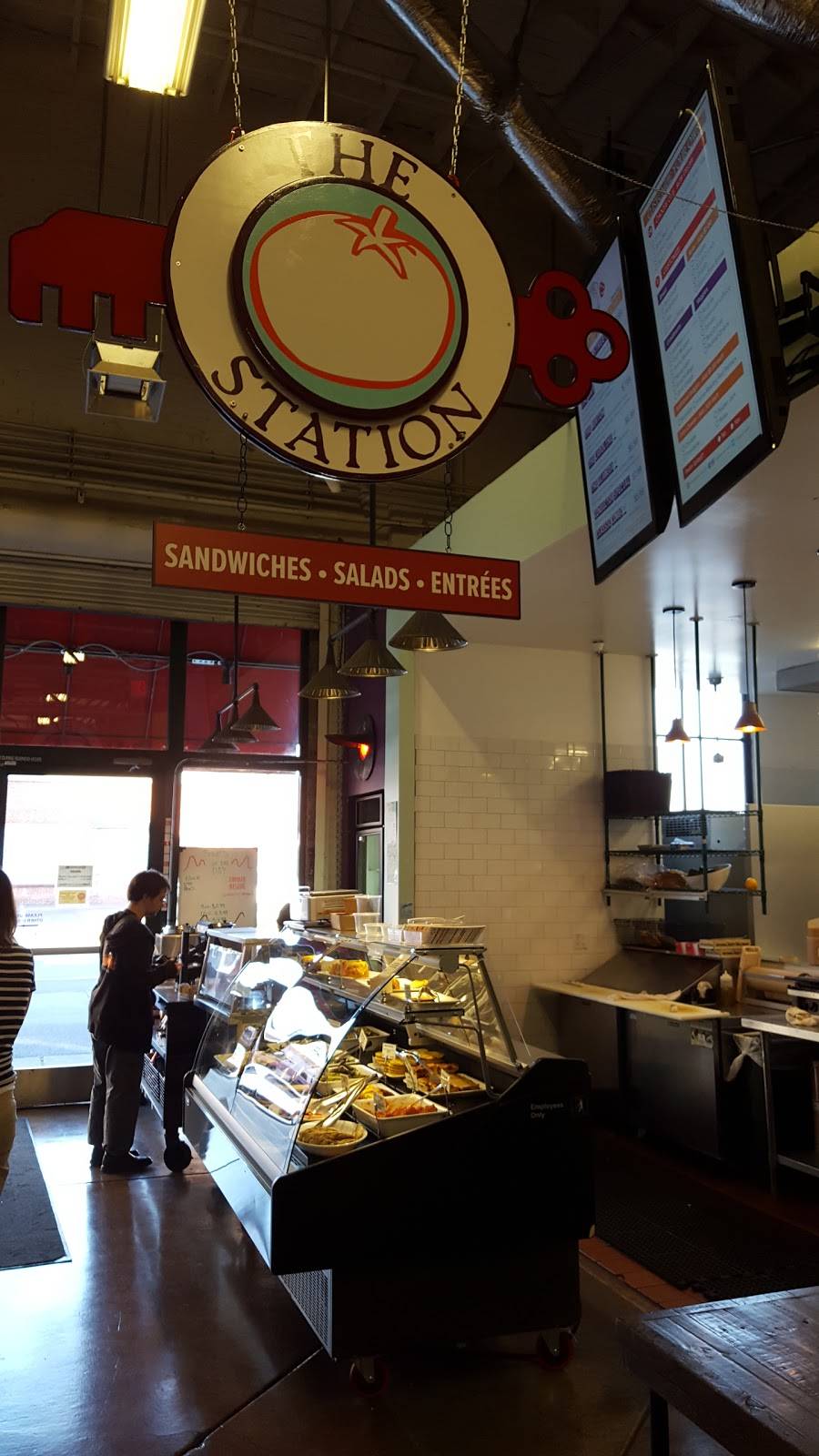 The Station | restaurant | 1650 Park St, Alameda, CA 94501, USA | 5102178773 OR +1 510-217-8773