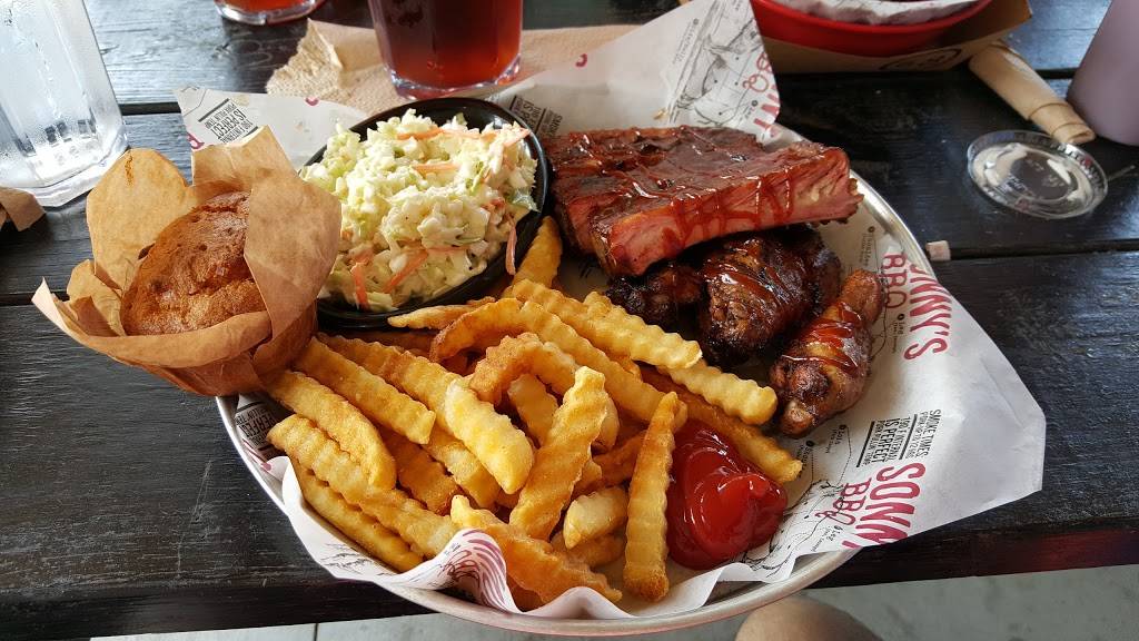 Sonnys BBQ | restaurant | 3635 SW Archer Rd, Gainesville, FL 32608, USA | 3523756667 OR +1 352-375-6667