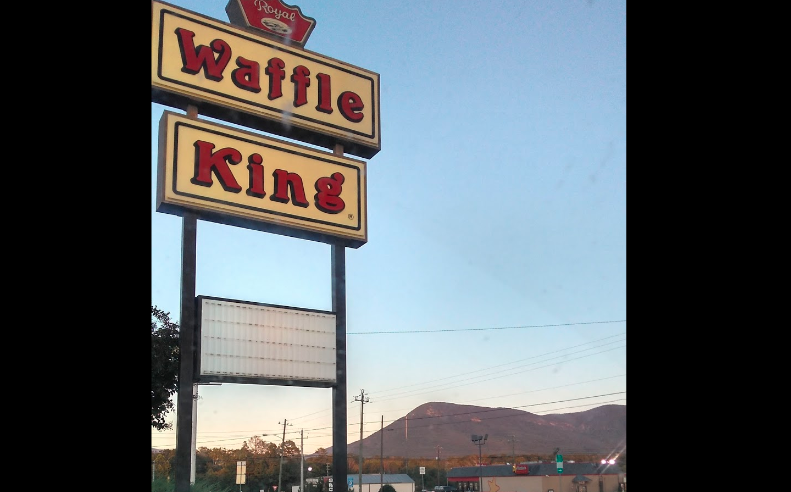 Royal Waffle King | restaurant | 503 G I Maddox Pkwy, Chatsworth, GA 30705, USA | 7066955099 OR +1 706-695-5099