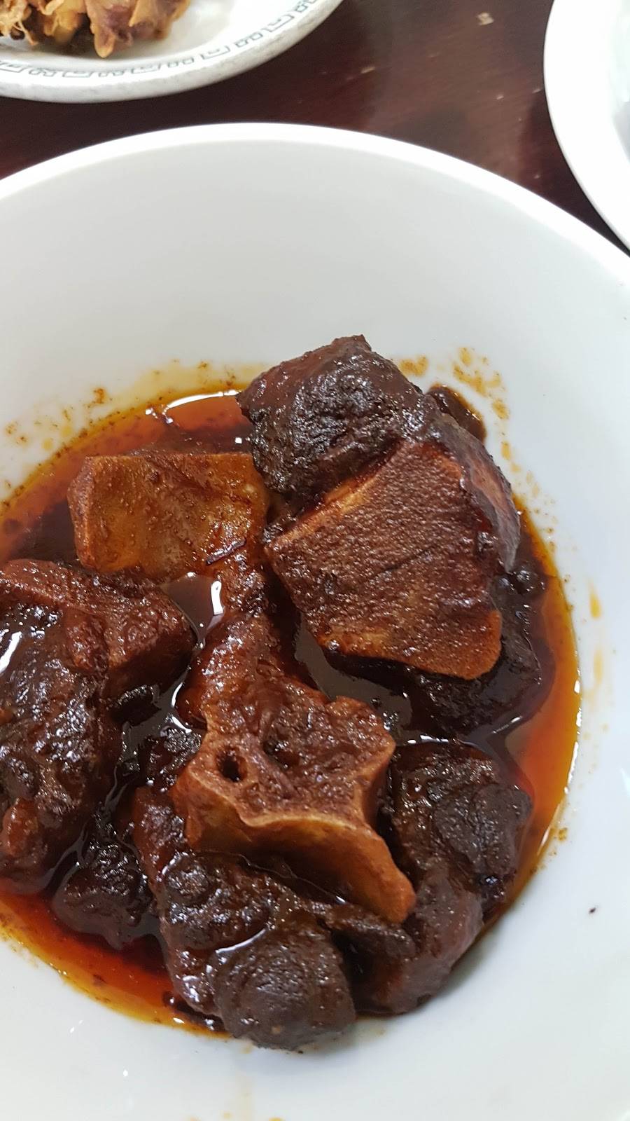 Yum Yum Restaurant | restaurant | 21 George St N, Brampton, ON L6X 1R3, Canada | 9054521742 OR +1 905-452-1742