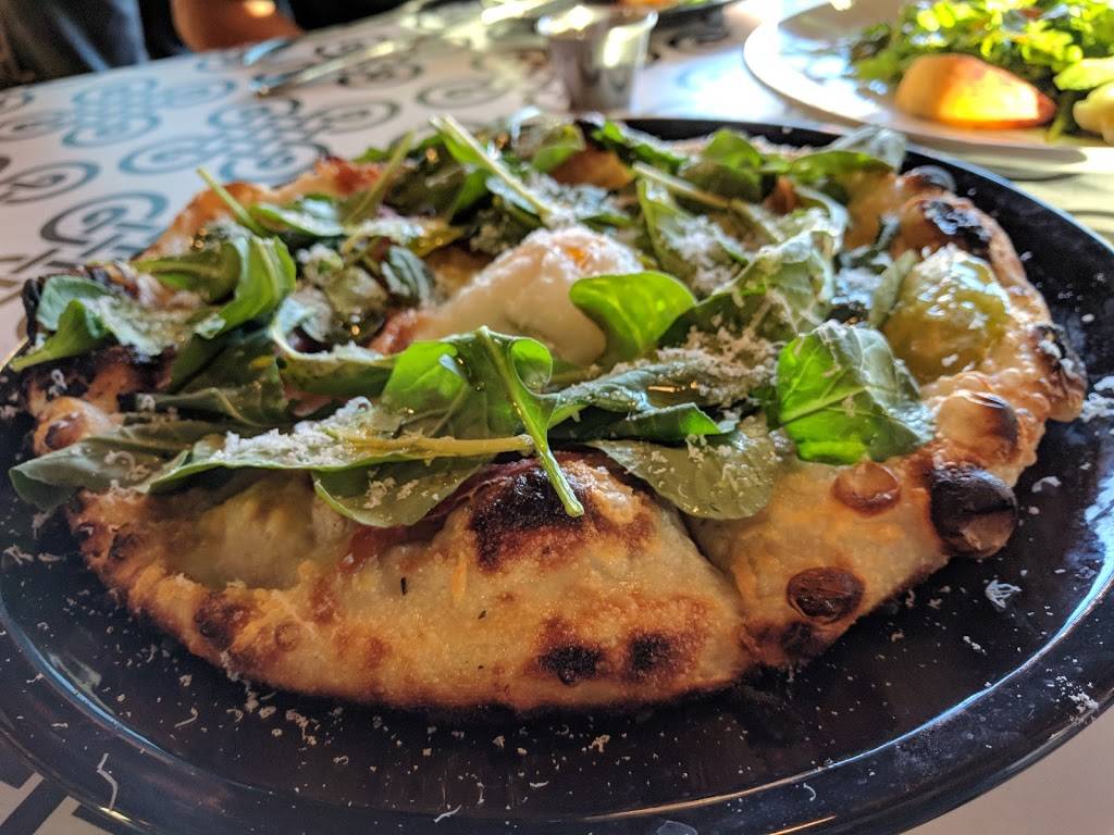 7th & Carson | restaurant | 616 E Carson Ave #110, Las Vegas, NV 89101, USA | 7028683355 OR +1 702-868-3355