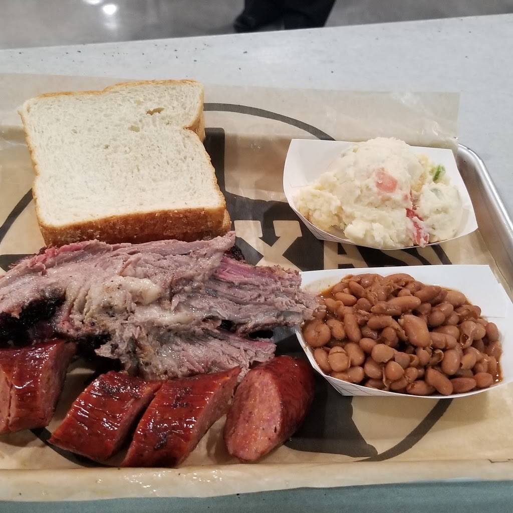 Brickyard BBQ | restaurant | 8222 Wurzbach Rd, San Antonio, TX 78229, USA | 2106003227 OR +1 210-600-3227