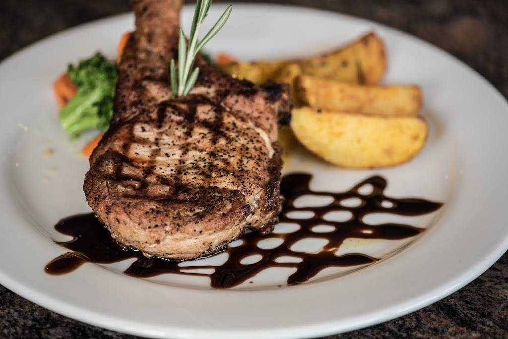 Fellini Cafe Newtown Square | restaurant | 3541 West Chester Pike, Newtown Square, PA 19073, USA | 6103536131 OR +1 610-353-6131