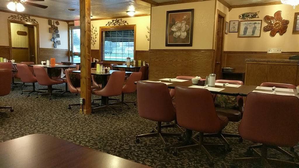 Fairway Family Restaurant | restaurant | 1280 N Jackson St, Greencastle, IN 46135, USA | 7656537849 OR +1 765-653-7849