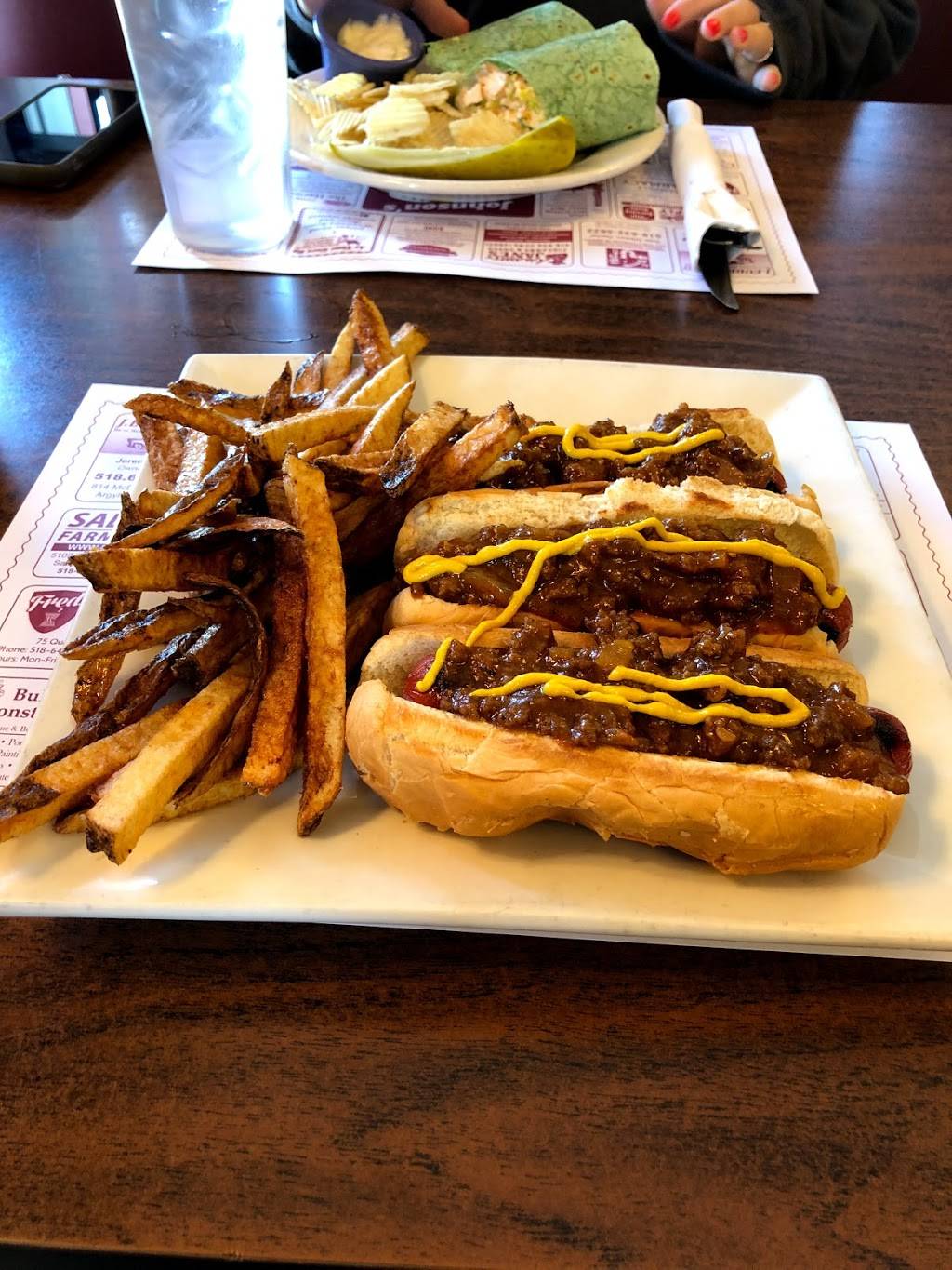 Johnsons Cabin Grill | restaurant | 7952 NY-40, Hartford, NY 12838, USA | 5186329900 OR +1 518-632-9900