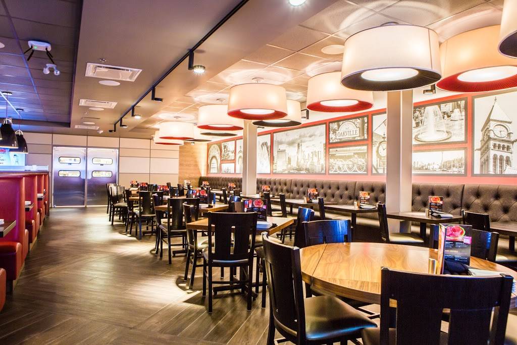 Dave & Busters | restaurant | 2021 Winston Park Dr, Oakville, ON L6H 6P5, Canada | 2898070300 OR +1 289-807-0300
