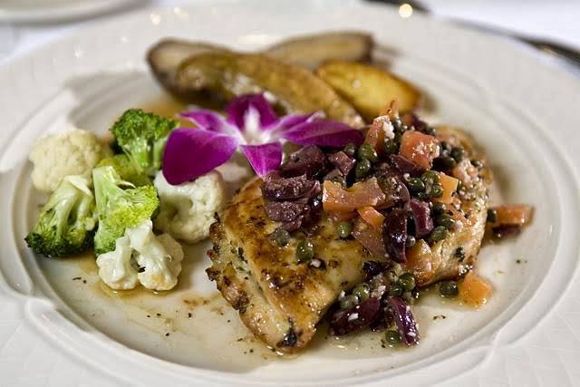 Tarragon | restaurant | 125 S Atherton St, State College, PA 16801, USA | 8142312100 OR +1 814-231-2100