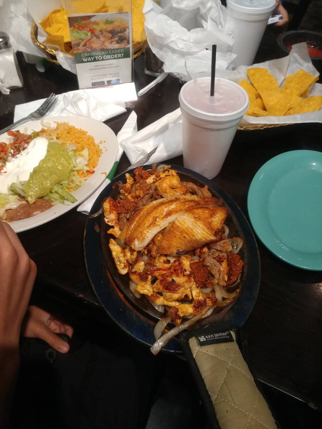 El Metate | restaurant | 1238 Taft Hwy, Signal Mountain, TN 37377, USA | 4238860054 OR +1 423-886-0054