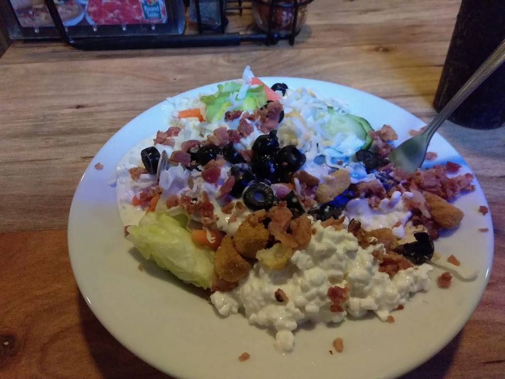 Round Table Pizza | meal delivery | 6548 Westside Rd, Redding, CA 96001, USA | 5302419461 OR +1 530-241-9461