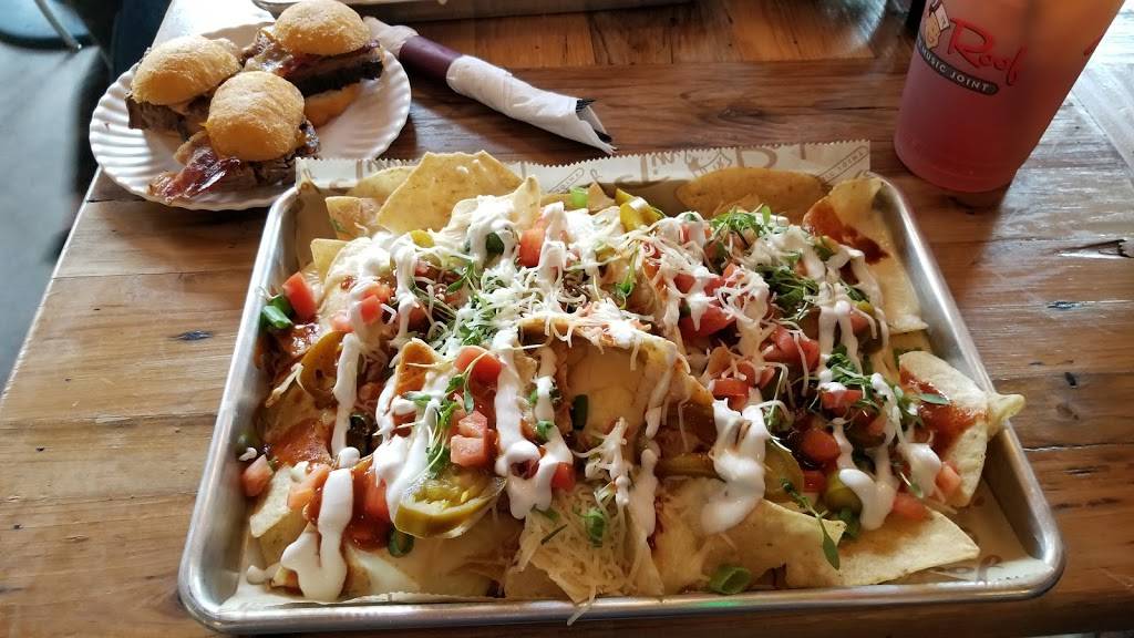 Tin Roof | restaurant | 1000 Clark Ave, St. Louis, MO 63102, USA | 3142405400 OR +1 314-240-5400