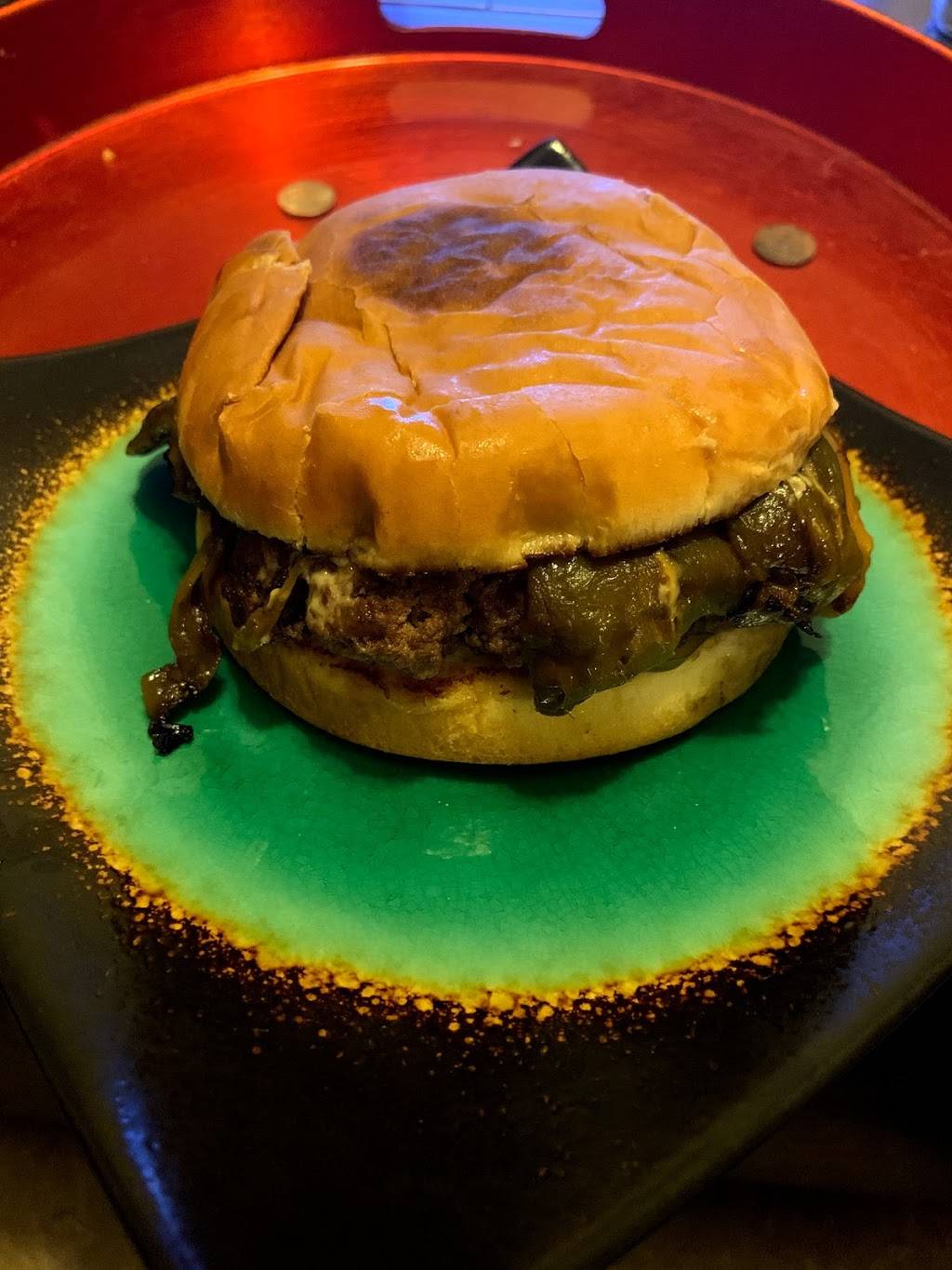 Papa Erics Burgers | restaurant | 2301 N Zaragoza Rd, El Paso, TX 79938, USA | 9152590255 OR +1 915-259-0255