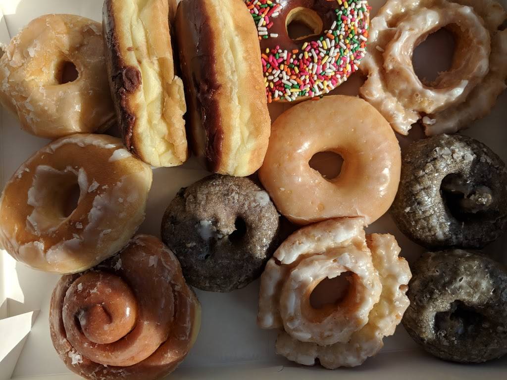 USA Donuts & Croissants | restaurant | 4425 Gaston Ave, Dallas, TX 75246, USA | 2148213683 OR +1 214-821-3683