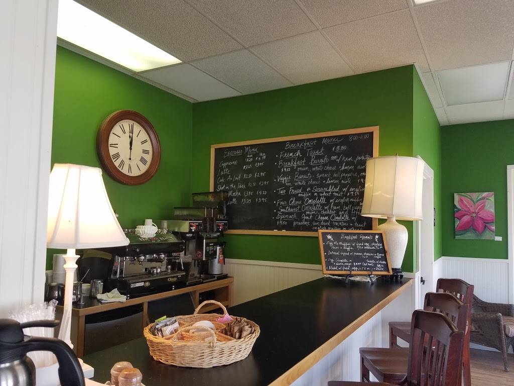 Trishs Dishes | meal takeaway | 407 S Main St, Leland, MI 49654, USA | 2319942288 OR +1 231-994-2288