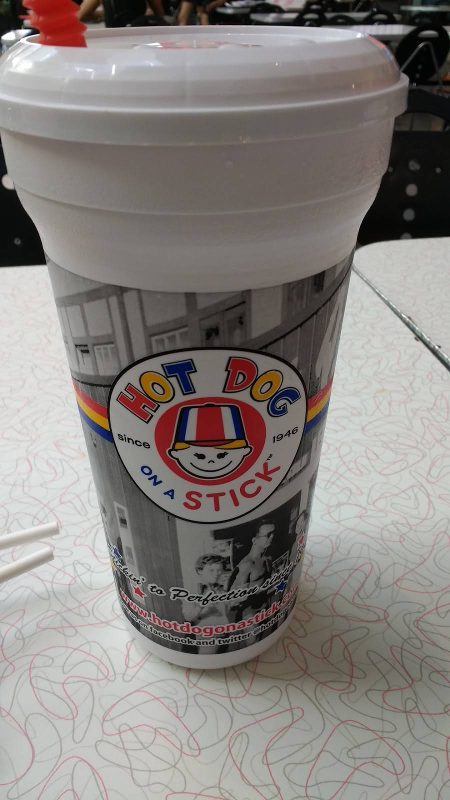 Hot Dog on a Stick | restaurant | The Boulevard Mall, 3532 S Maryland Pkwy, Las Vegas, NV 89169, USA | 7027375954 OR +1 702-737-5954