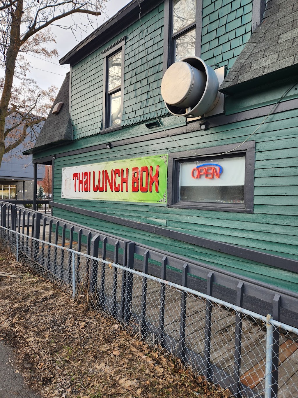 Thai Lunch Box | meal takeaway | 417 S Browne St, Spokane, WA 99204, USA | 5098682306 OR +1 509-868-2306