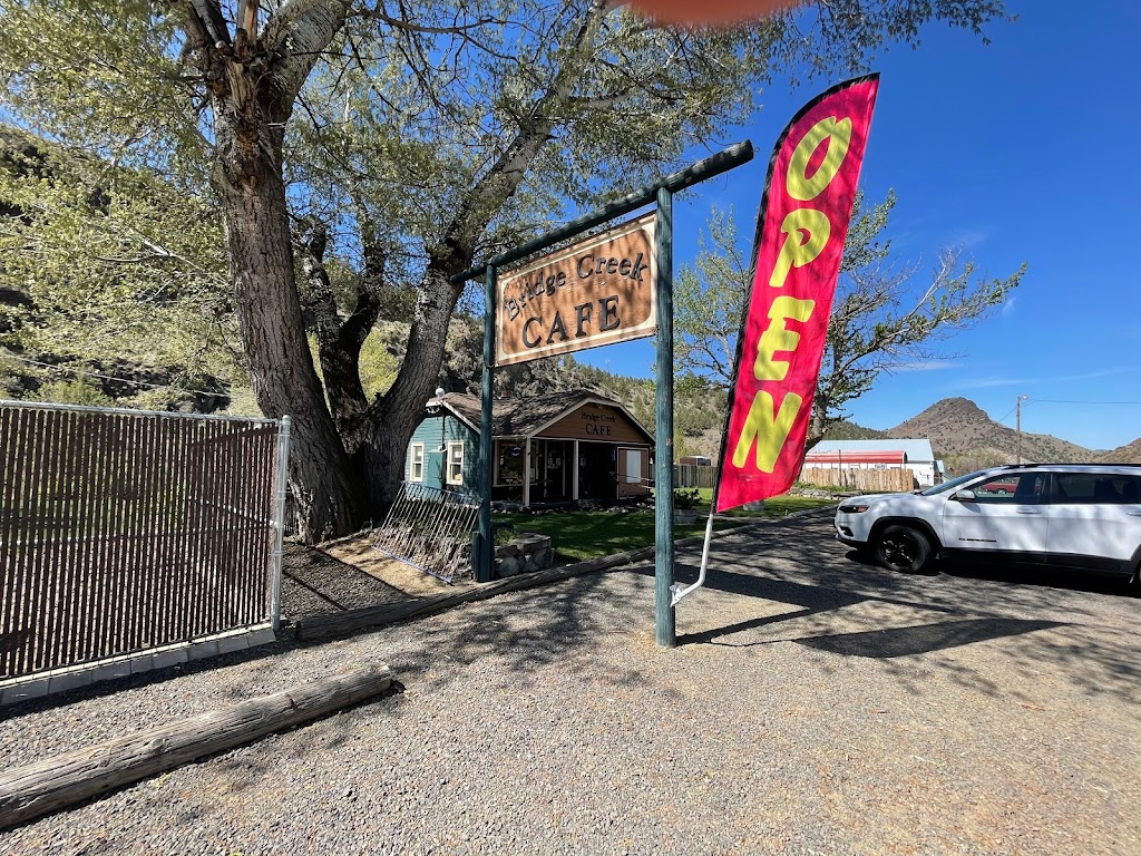 Bridge creek cafe | restaurant | 218 US-26, Mitchell, OR 97750, USA | 5417777132 OR +1 541-777-7132