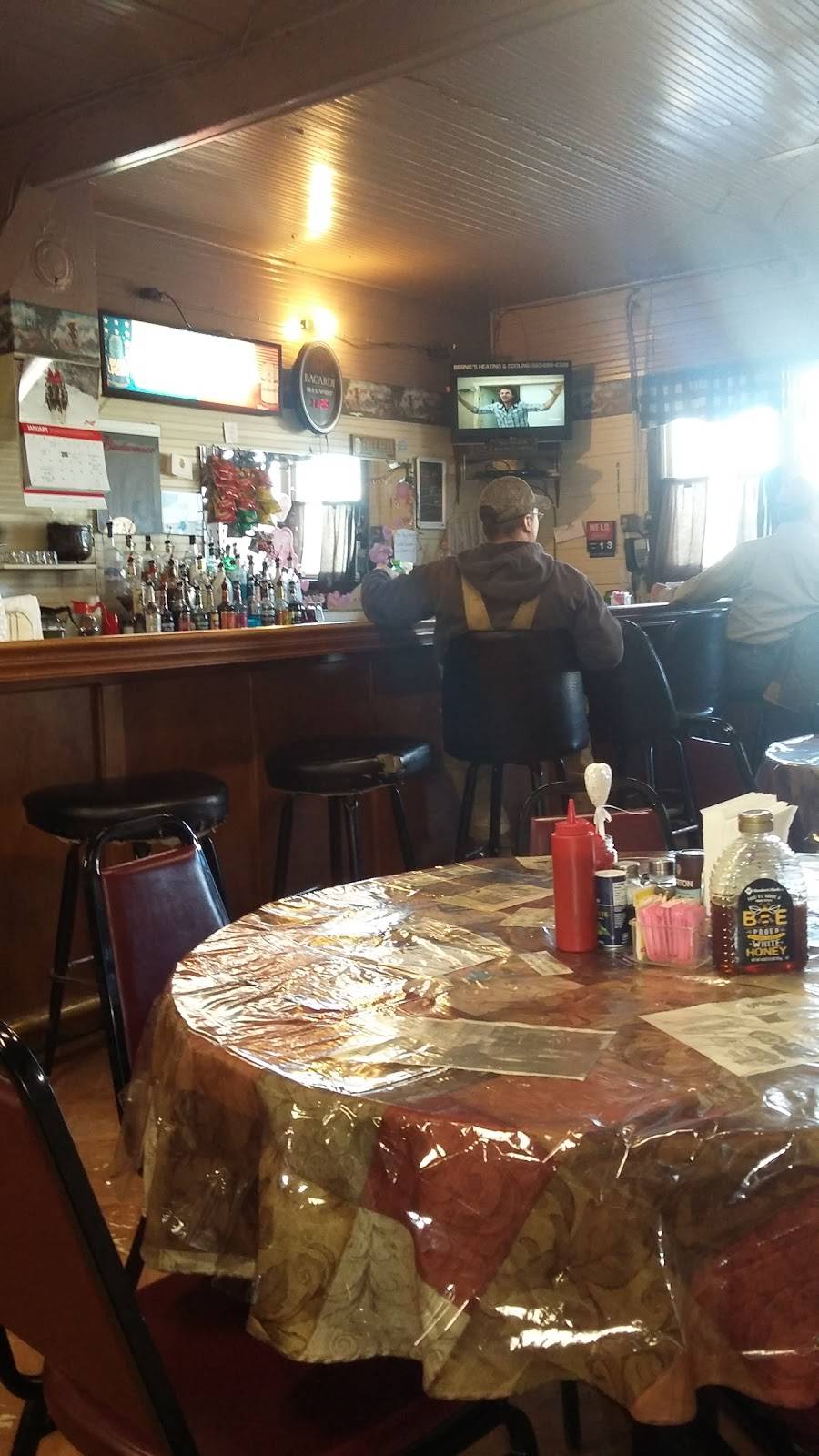 Chicky-Shaw | restaurant | 103 W Main St, Spragueville, IA 52074, USA | 5636896273 OR +1 563-689-6273