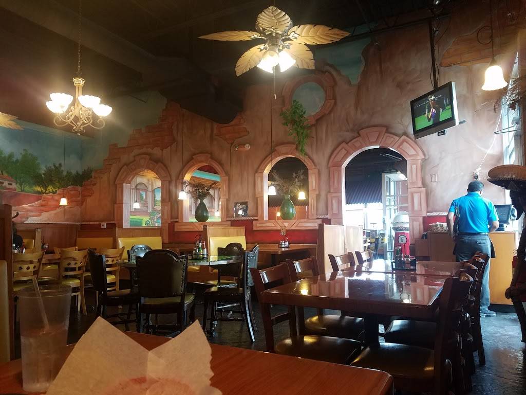 El Burrito Loco | restaurant | 5916 Harvey St B, Muskegon, MI 49444, USA | 2317980328 OR +1 231-798-0328