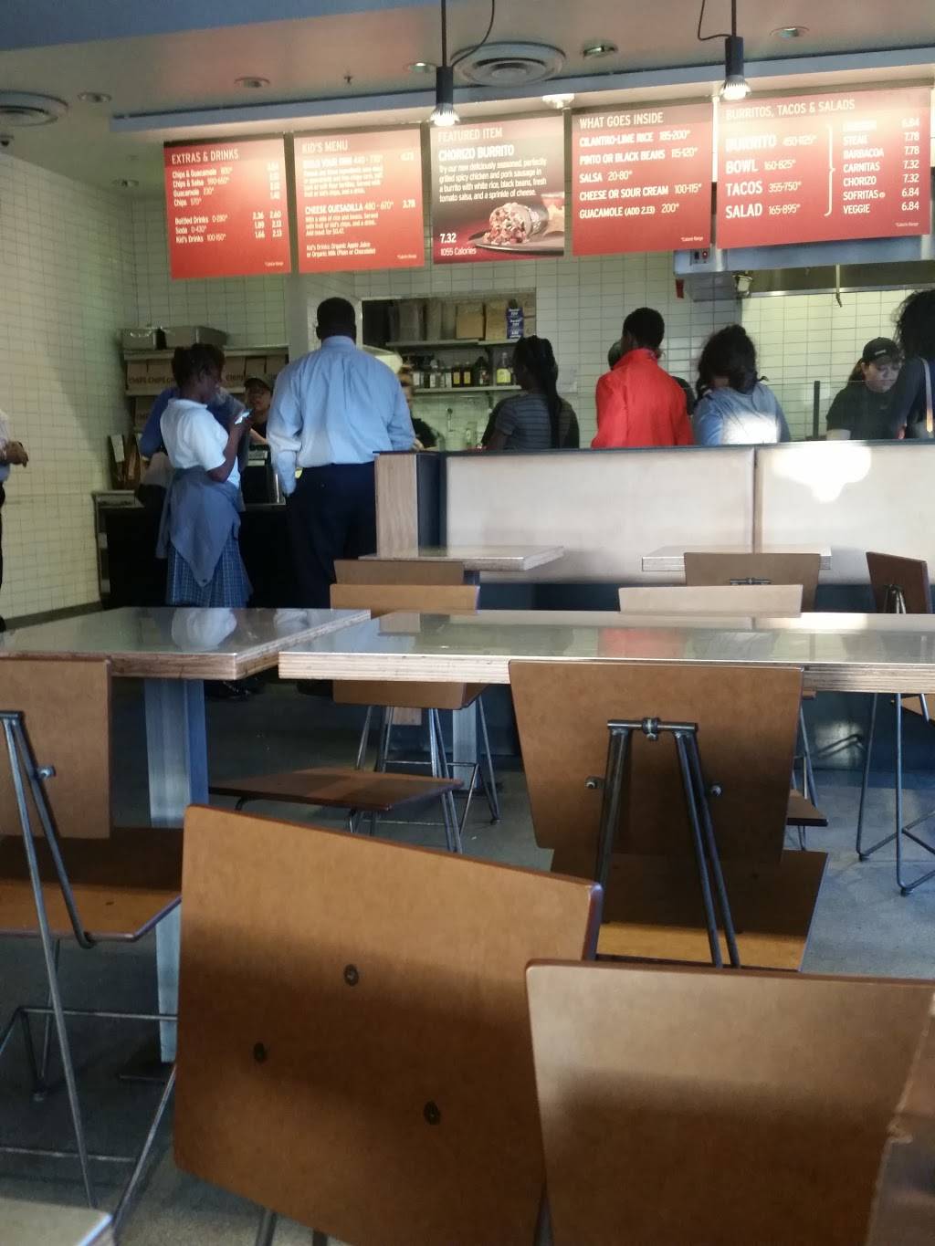 Chipotle Mexican Grill | restaurant | 9141 Alaking Ct Ste 111, Capitol Heights, MD 20743, USA | 2407656553 OR +1 240-765-6553