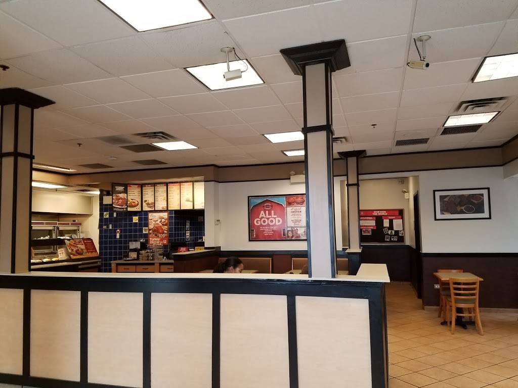 Boston Market | restaurant | 3020 N Ashland Ave, Chicago, IL 60657, USA | 7735290071 OR +1 773-529-0071