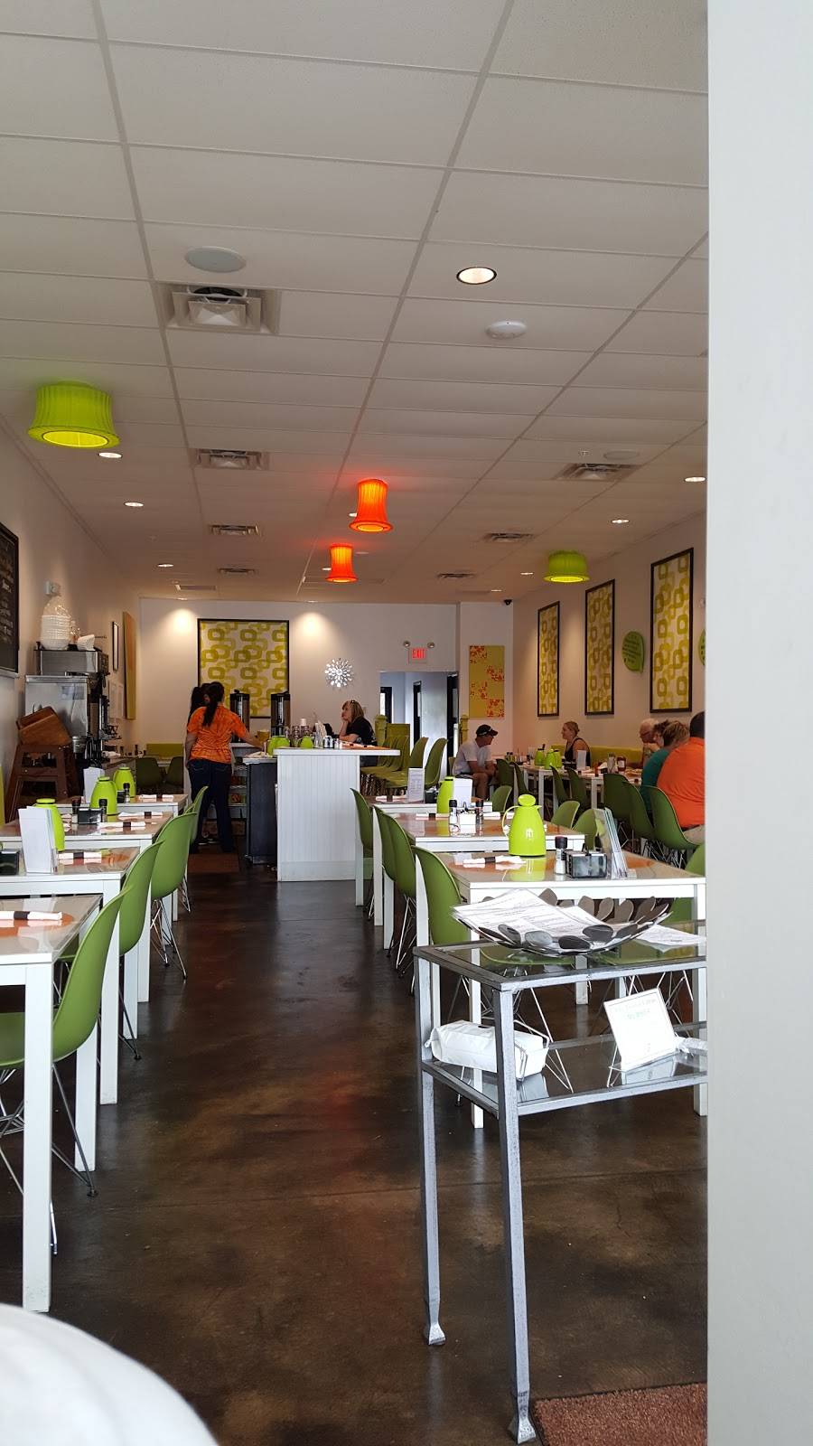 Twisted Citrus | restaurant | 1649 N Main St, North Canton, OH 44720, USA | 3303059680 OR +1 330-305-9680