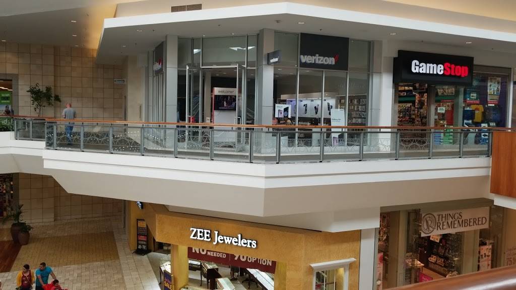 McDonalds | cafe | 1330 Travis Blvd, Fairfield, CA 94533, USA | 7074292339 OR +1 707-429-2339