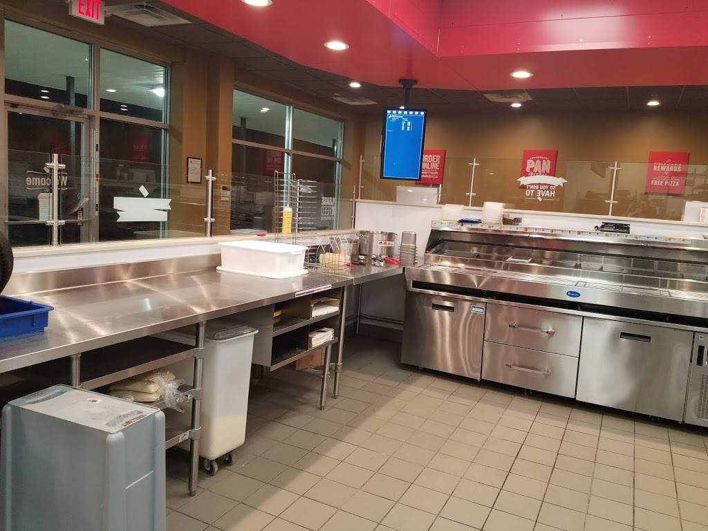 Dominos Pizza | meal delivery | 11 Pleasant St, Berlin, NH 03570, USA | 6037522255 OR +1 603-752-2255