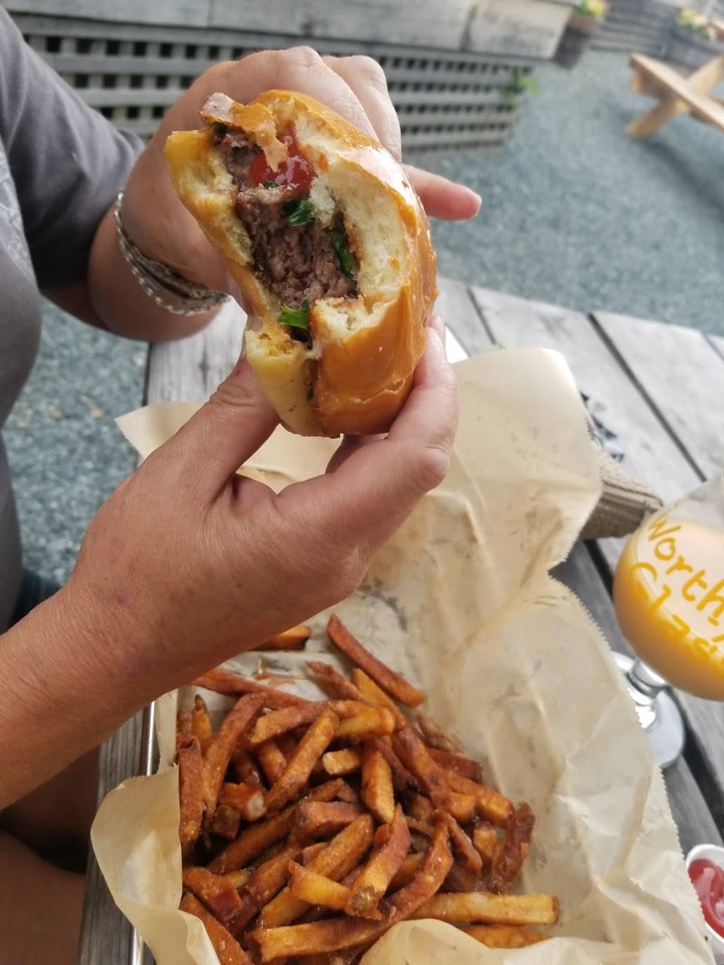 The Worthy Burger | restaurant | 56 Rainbow St, South Royalton, VT 05068, USA | 8027632575 OR +1 802-763-2575