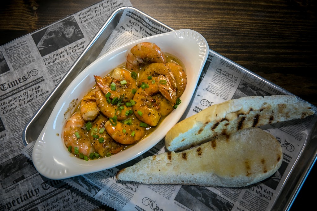 Fresh Off The Boat | restaurant | 27267 Perdido Beach Blvd #105, Orange Beach, AL 36561, USA | 2512737374 OR +1 251-273-7374