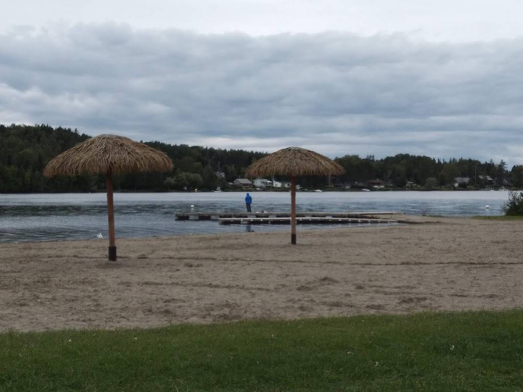 Bar Le Bunker | restaurant | 100 Rue Giguère, Lac-Etchemin, QC G0R 1S0, Canada | 4186255728 OR +1 418-625-5728