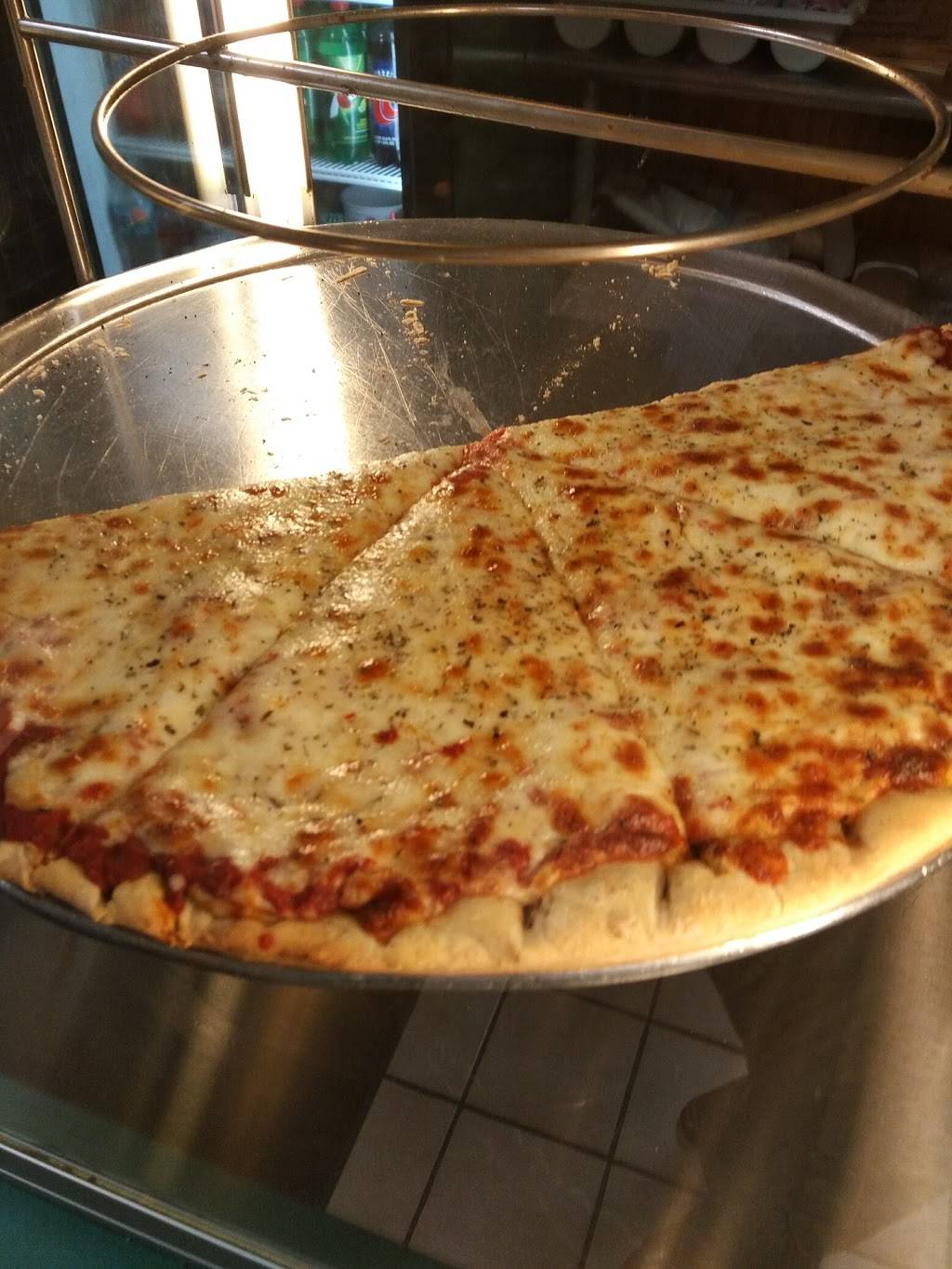 Colutas Pizza | restaurant | 4502, 3239 N Harlem Ave, Chicago, IL 60634, USA | 7732834466 OR +1 773-283-4466