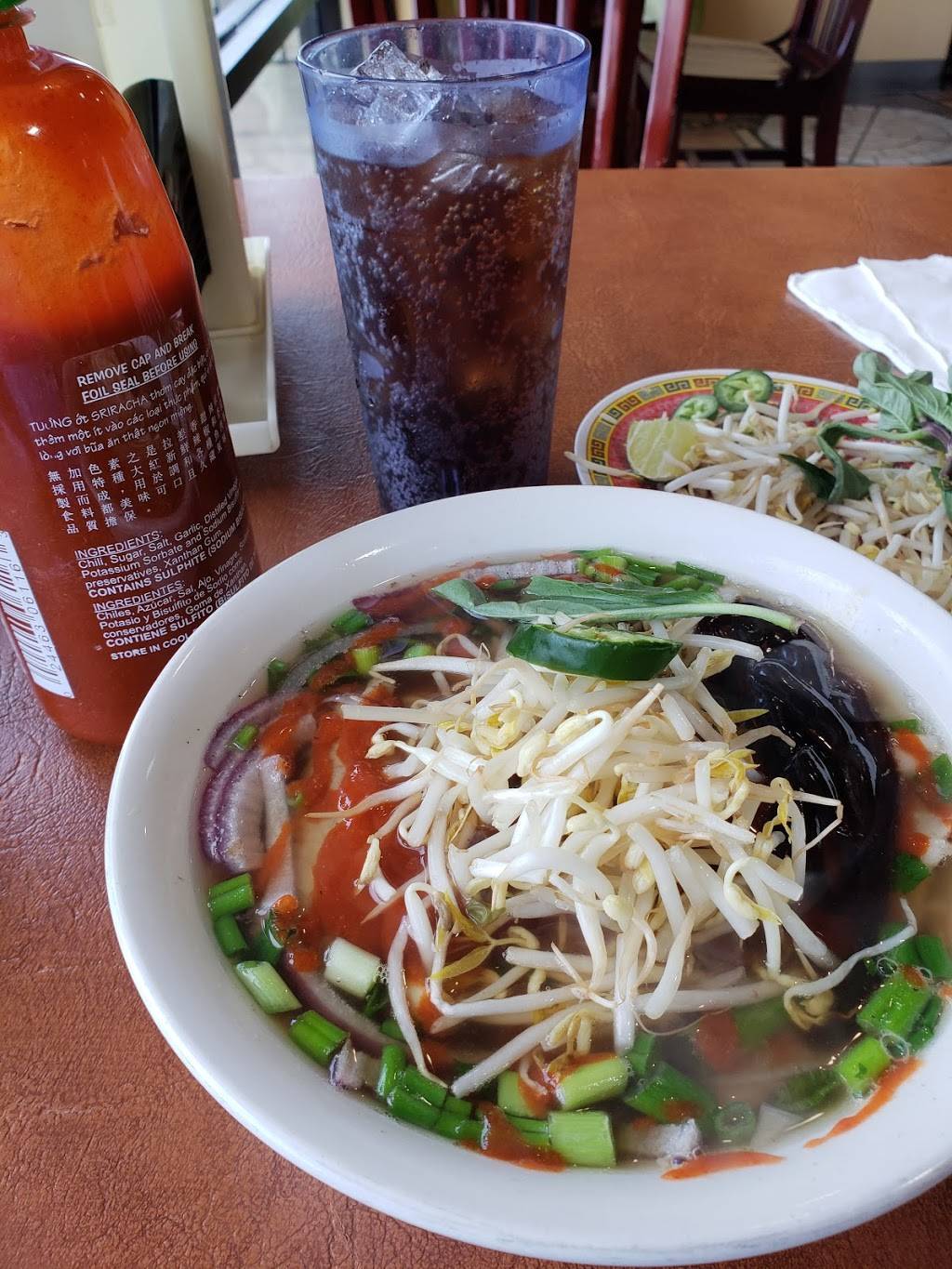 Pho Long Vietnamese Restaurant | restaurant | 2021 Mangum Rd, Houston, TX 77092, USA | 7136866408 OR +1 713-686-6408