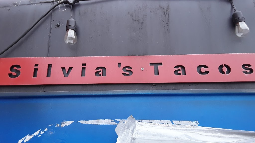 Silvias Tacos | restaurant | 124 Commercial St, Emporia, KS 66801, USA | 3166408187 OR +1 316-640-8187