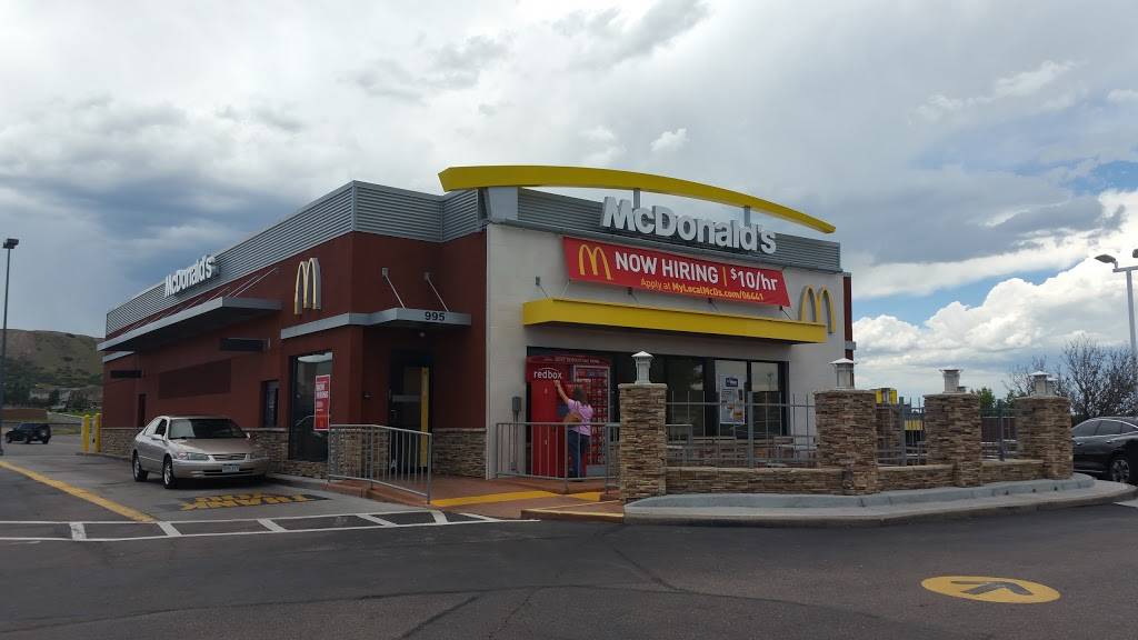 McDonalds | cafe | 995 Park St, Castle Rock, CO 80104, USA | 3036885880 OR +1 303-688-5880