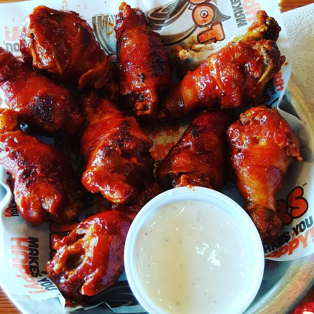 Hooters | restaurant | 4620 Lincoln Ave, Evansville, IN 47715, USA | 8124750229 OR +1 812-475-0229