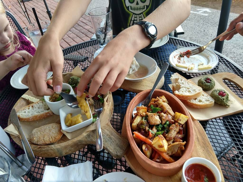 DEDIKo | restaurant | 210 W Evergreen Blvd #700, Vancouver, WA 98660, USA | 3603144370 OR +1 360-314-4370