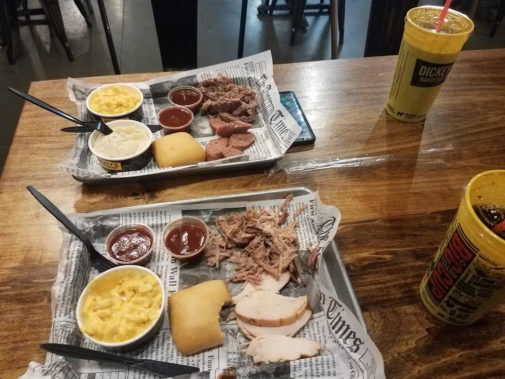 Dickeys Barbecue Pit | restaurant | 8855 Apollo Way Suite 208, Downey, CA 90242, USA | 5629163202 OR +1 562-916-3202