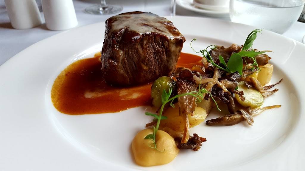 Monsieur Paul | restaurant | 1510 North Avenue of the Stars, Orlando, FL 32830, USA | 4079393463 OR +1 407-939-3463