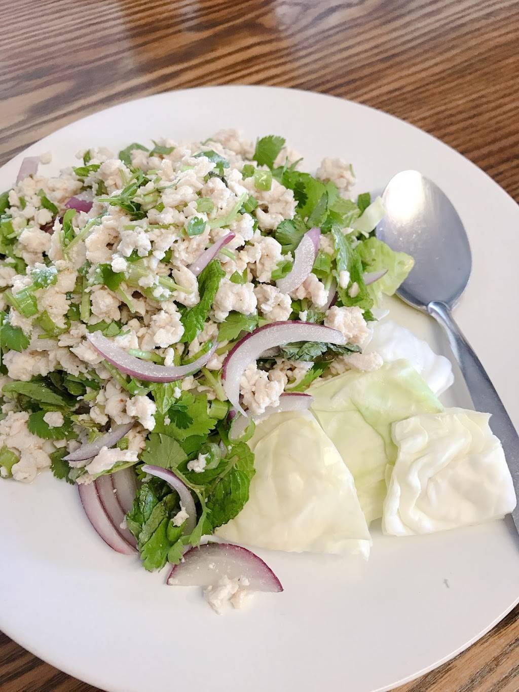 Narongs Thai Kitchen | restaurant | 4889 E Craig Rd ste a, Las Vegas, NV 89115, USA | 7026433440 OR +1 702-643-3440