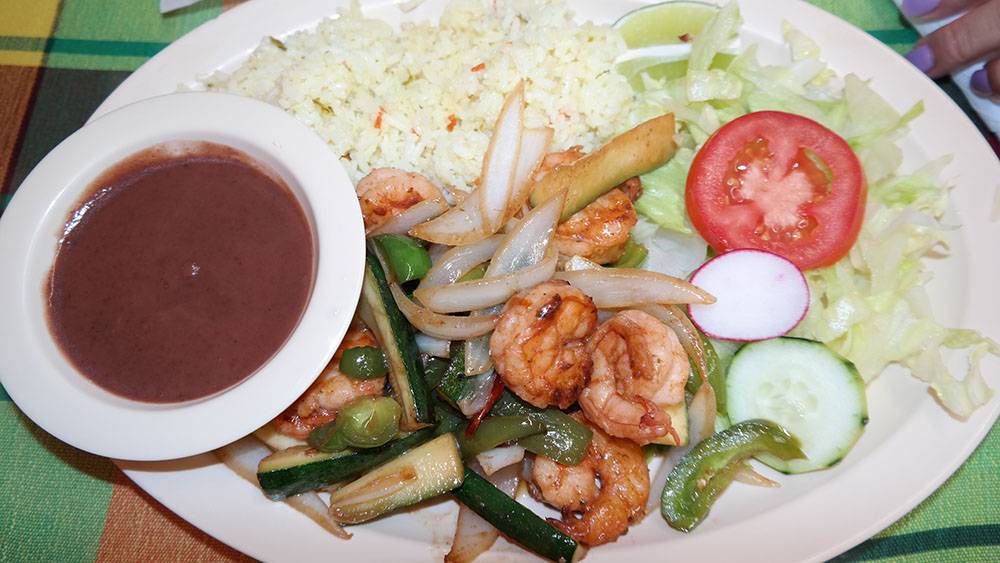 Las Comadres | restaurant | 202 W Main St, Santa Maria, CA 93458, USA | 8059288566 OR +1 805-928-8566