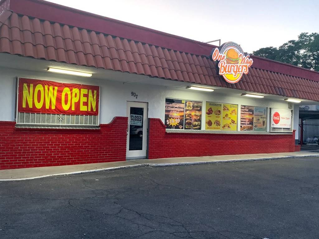 One Way Burgers | restaurant | 907 N Court St, Visalia, CA 93291, USA | 5596085067 OR +1 559-608-5067