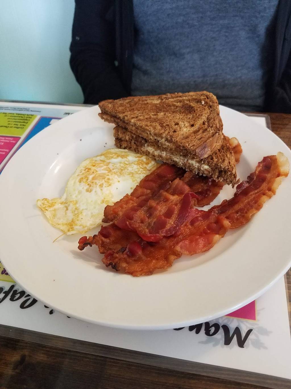 Mangrove Mikes Cafe | cafe | 82200 Overseas Hwy, Islamorada, FL 33036, USA | 3056648022 OR +1 305-664-8022