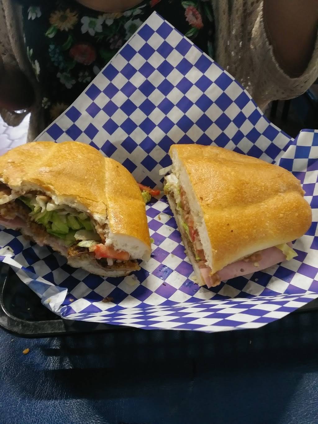 Taqueria La Victoria | restaurant | 2851 S Westmoreland Rd, Dallas, TX 75233, USA | 2143316320 OR +1 214-331-6320