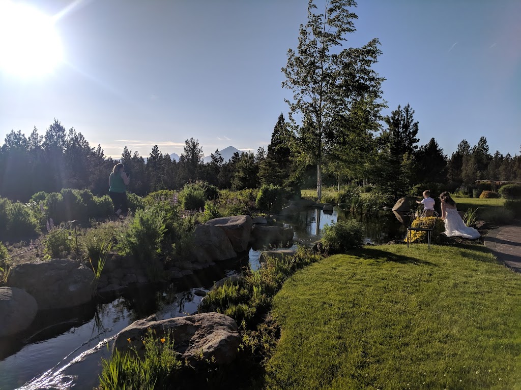 Aspen Lakes Golf Course | restaurant | 16900 Aspen Lakes Dr, Sisters, OR 97759, USA | 5415494653 OR +1 541-549-4653