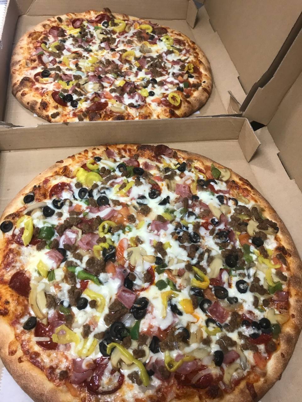 Luckys Pizzeria | restaurant | 652 Boulevard, Colonial Heights, VA 23834, USA | 8047223367 OR +1 804-722-3367